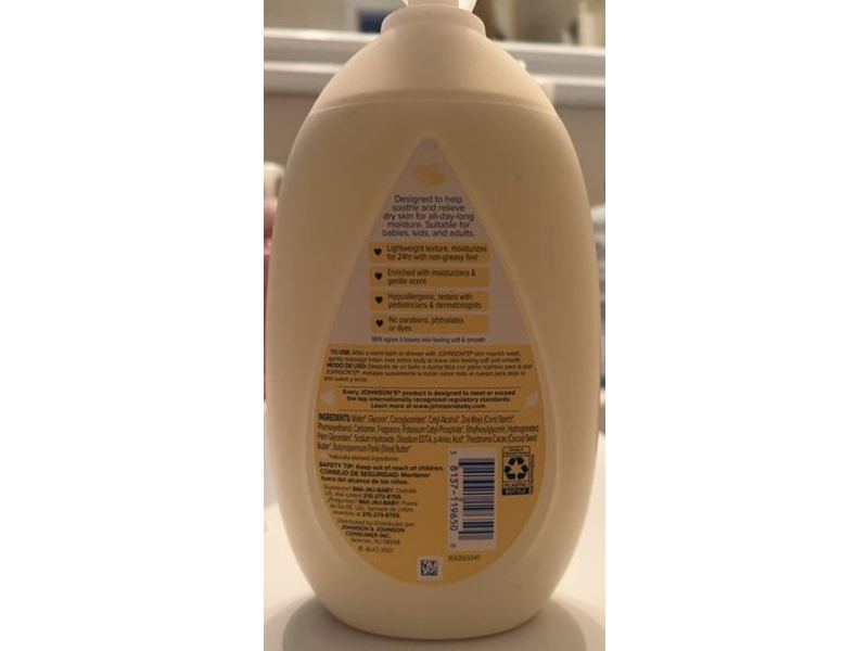 Johnson's Skin Nourish Moisturizing Lotion, Shea & Cocoa Butter Scents,16.9 fl oz/500 mL