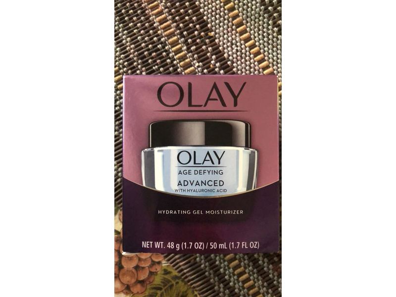Olay Age Defying Advanced Hydrating Gel Moisturizer, Hyaluronic Acid, 1.7 fl oz/48 g.