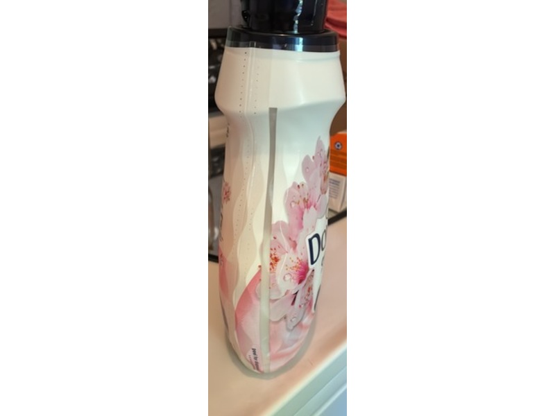 Downy Gentle Soft + Fresh Fabric Softener, Cherry Blossom, 39 Loads, 26 oz/780 mL