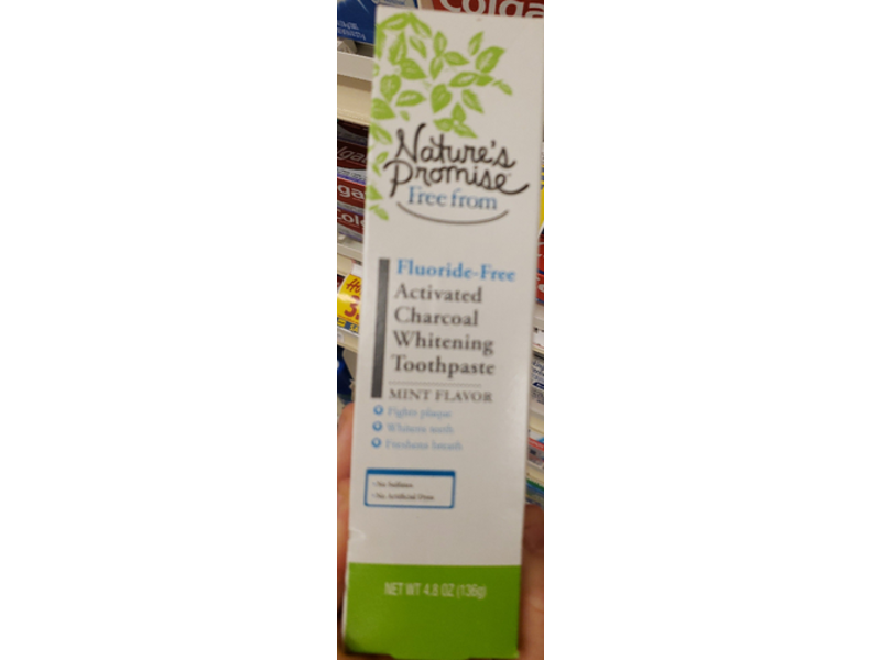 Nature's Promise Whitening Toothpaste, Activated Charcoal, Mint, Fluride-Free, 4.8 oz/136 g
