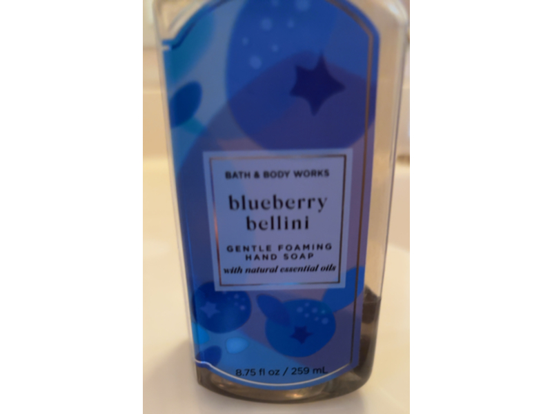 Bath & Body Works Blueberry Bellini Gentle Foaming Hand Soap, 8.75 fl oz/259 mL