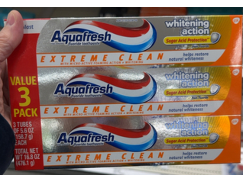 Aquafresh Extreme Clean Whitening Action Toothpaste, Suger Acid, 16.8 oz/476.1 g, Pack Of 3