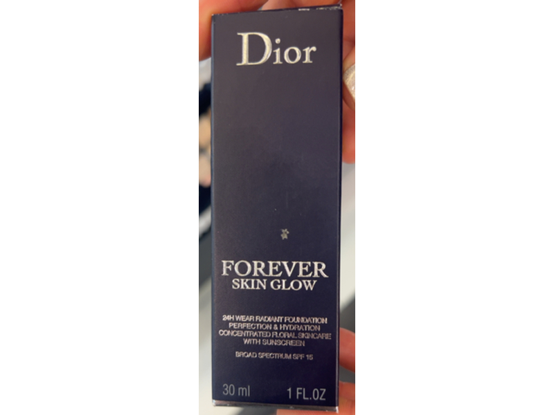 Dior Forever Skin Glow Radiant Sunscreen Foundation, 00 Neutral, SPF 15, 1 fl oz/30 mL