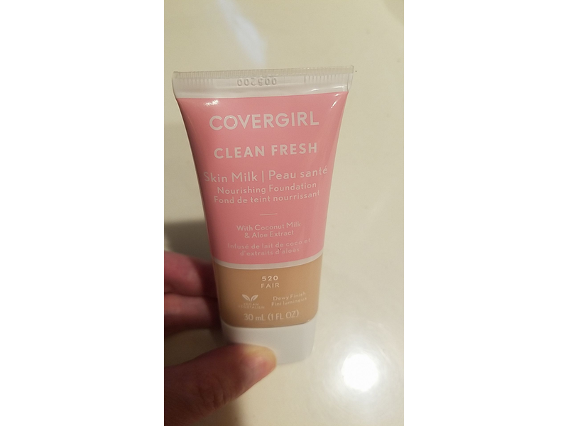 Covergirl Clean Fresh Skin Milk, Fair 520, 30 mL
