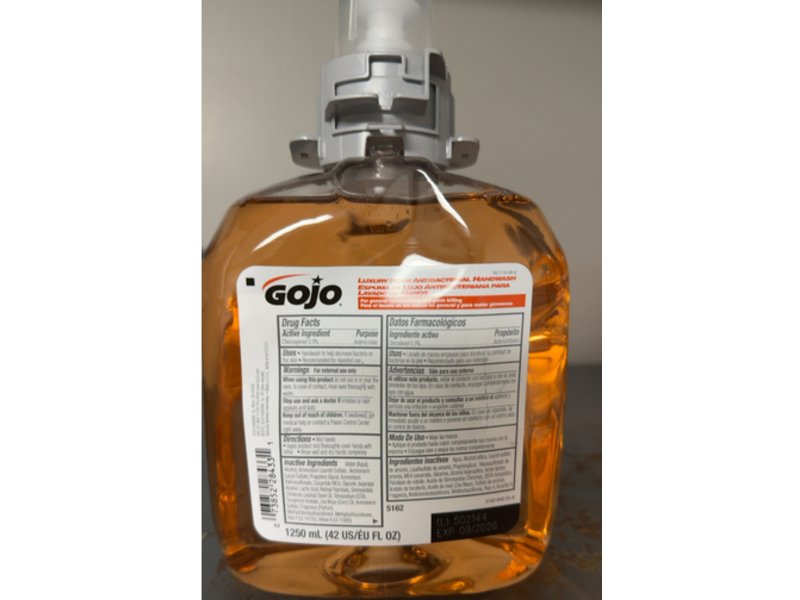 Gojo Luxury Antibacterial Foam Handwash, Fresh Fruit, 42 fl oz/1250 mL, pack of 4