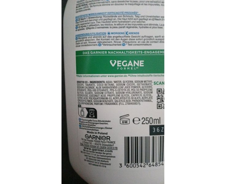 Garnier Hyaluron Barrier Protect Cream Cleanser, 250 mL