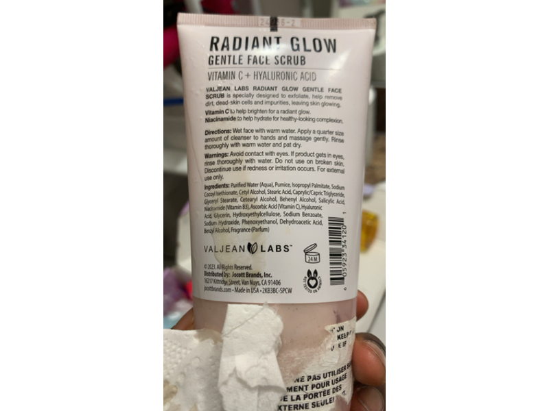 Valjean Labs Radiant Glow getle Face Scrub, Vitamin C + Hyaluronic Acid, 6 oz/170 g