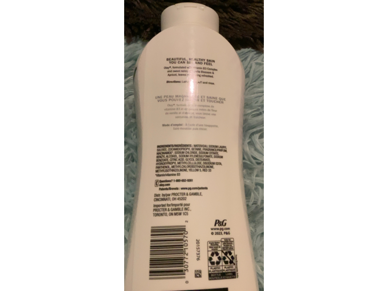 Olay Fresh Vibes Body Wash, Vanilla Blossom and Apricot, 22 fl oz/650 mL