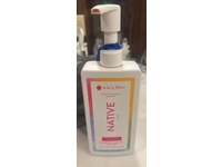 Native Moisturizing Shampoo, Tie-Dye Vanilla Cupcake, 16.5 fl oz - Image 3
