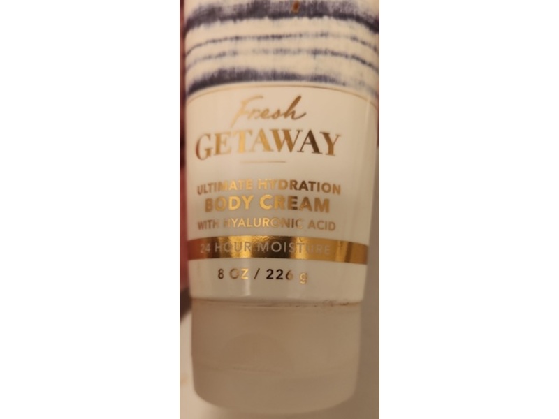 Bath & Body Works Ultimate Hydration Body Cream, Fresh Getaway, 8 fl oz/226 g