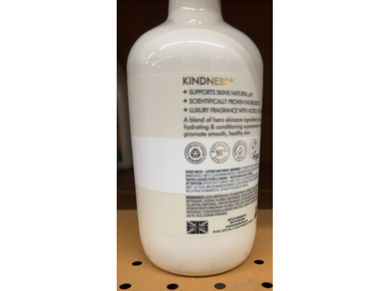 Baylis & Harding Kindness Cleanse & Glow Hand Wash, Vitamin C + Niacinamide, 16.9 fl oz/500 mL