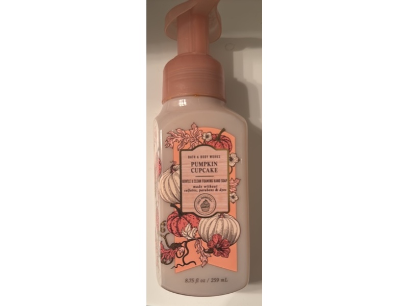 Bath & Body Works Gentle & Clean Foaming Hand Soap, Pumpkin Cupcake, 8.75 fl oz/258 mL, Pack Of 2