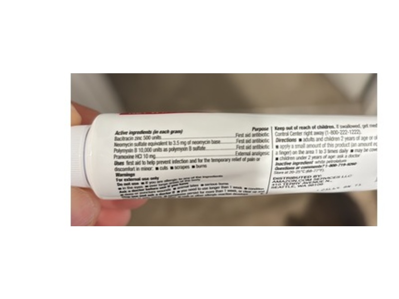 Amazon Basic Care First Aid Antibiotic + Burn Relief Ointment, 1 oz/28 g
