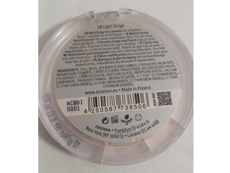 Essence Mattifying Compact Powder, 10 Light Beige, 0.42 oz/12 g