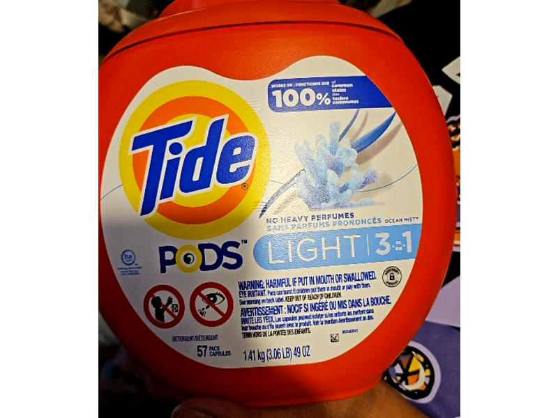 Tide Light 3-In-1 Detergent Pods, Ocean Mist, 49 oz/1.41 kg, 57 Count