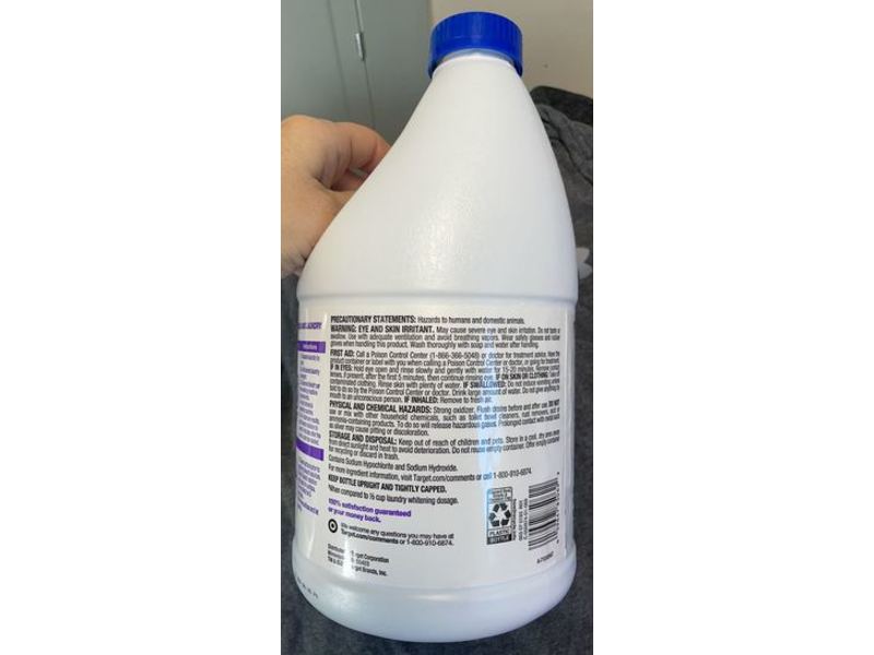 Up & Up Concentrated Low - Splash Bleach, Lavender, 81 fl oz/2.39 L