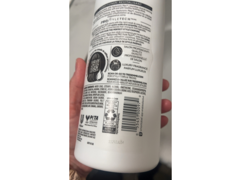 Tresemme Conditioner, Rich Moisture + Hyaluronic Acid, 28 fl oz/828 mL