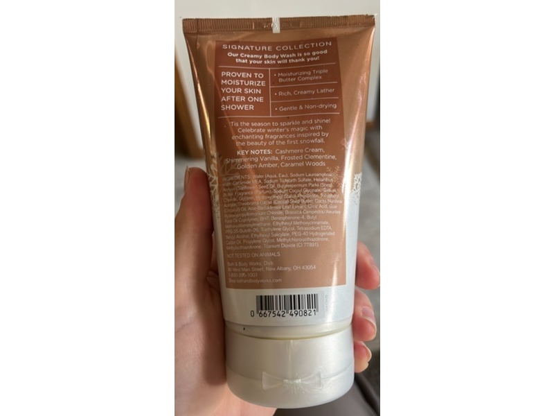 Bath & Body Works Creamy Body Wash, Snowflakes & Cashmers, 8 fl oz/236 mL