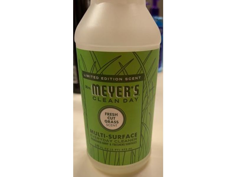 Mrs. Meyer's Clean Day Multi-Surface Everyday Cleaner, Fresh Cut Grass Scent, 16 fl oz/473 mL