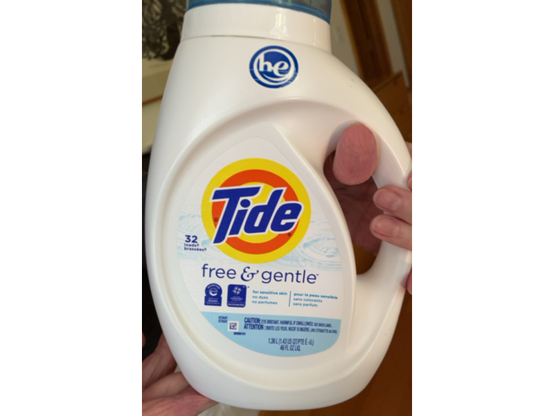 Tide Free & Gentle Liquid Laundry Detergent, 32 Loads, 46 fl oz/1.36 L