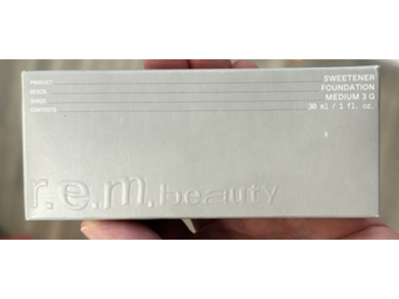 r.e.m Beauty Sweetener Foundation, Medium 3G, 1 fl oz/30 mL