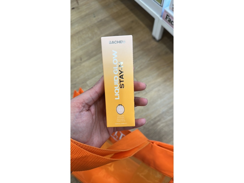 Sacheau Liquid Glow Stay-N, 01 Aura Glow, 0.94 fl oz/27.68 mL