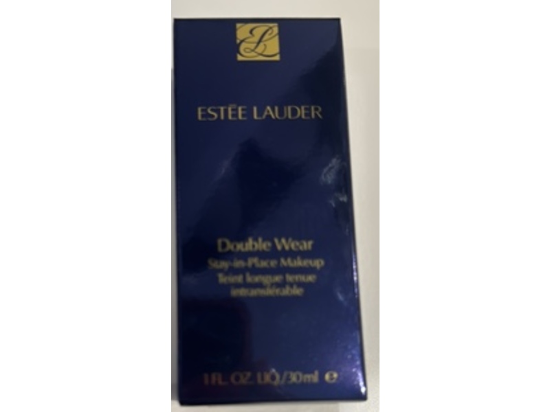 Estee Lauder Double Wear Stay-In-Place Foundation, 3N1 Ivory Beige, 1 oz/30 mL