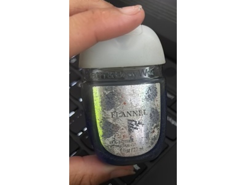 Bath & Body Works Anti-Bacterial Hand Gel, Flannel, 1 fl oz/ 29 mL