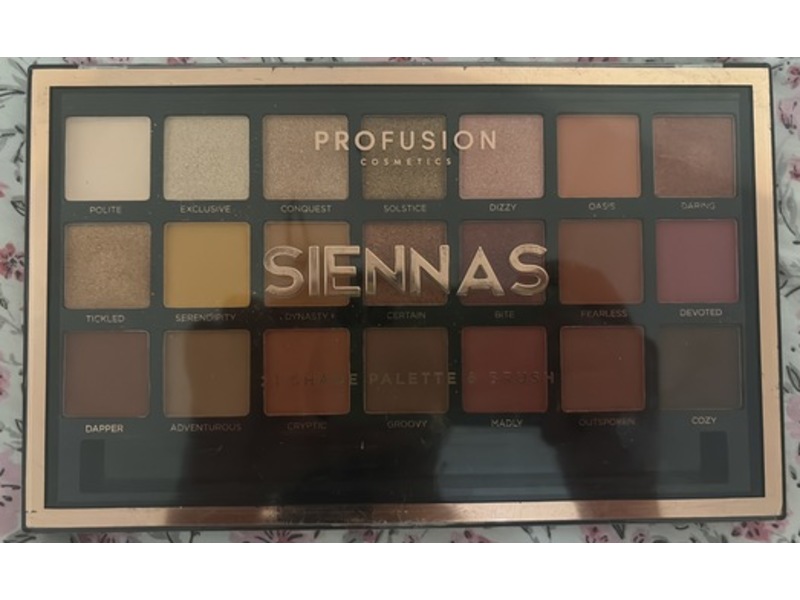 Profusion Cosmetics Siennas 21 Shade Palette & Brush, 0.96 oz/27.2 g