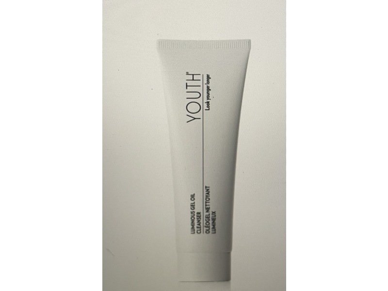 Shaklee Youth Luminous Gel Cleanser Oil,