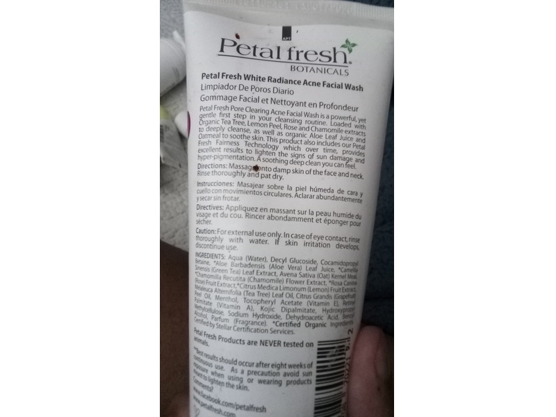 Petal Fresh Botanicals White Radiance Acne Facial Wash, Chamomile + Oatmeal, 7 fl oz/200 mL