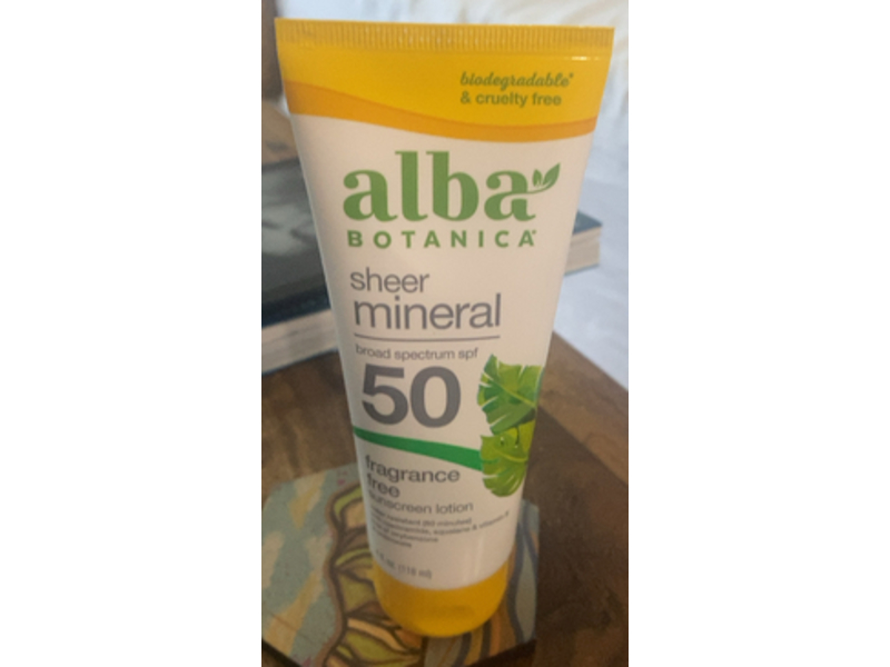 Alba Botanica Sheer Mineral Sunscreen Lotion, Fragrance Free, SPF