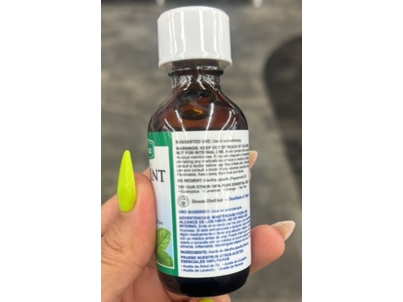 De La Cruz Peppermint Oil, Mentha Piperita, 2 fl oz/59 mL