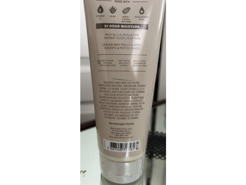 Bath & Body Works Snowflakes & Cashmere Body Cream, Shea Butter+ Hyaluronic Acid, 8 oz/226 g