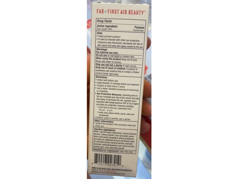 First Aid Beauty Mineral Sunscreen, Zinc Oxide, Sensitive Skin, SPF 30, 1.7 fl oz/50 mL