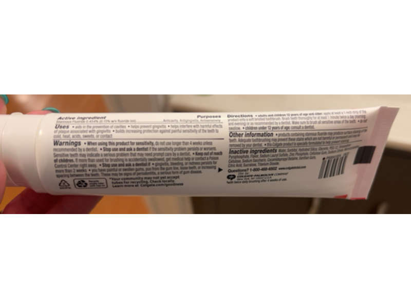 Colgate Total Whitening Toothpaste, 5.1 oz/144 g, Pack Of 4