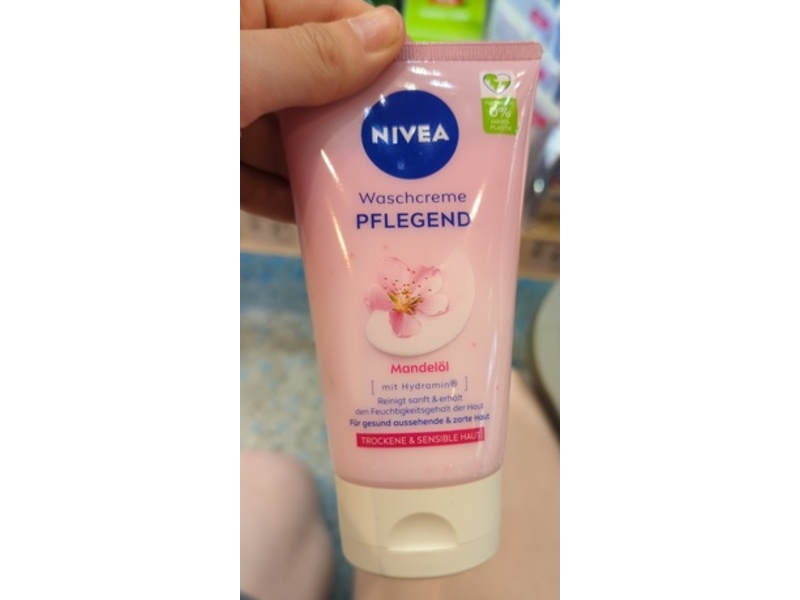 Nivea Nourishing Cleansing Cream, 150 mL