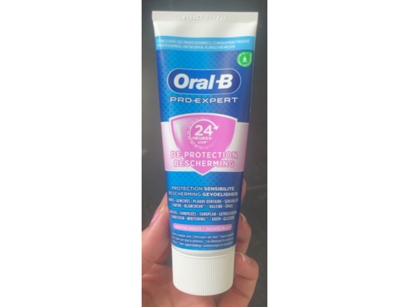 Oral-B Pro-Expert Protective Sensitive Toothpaste, 75 mL