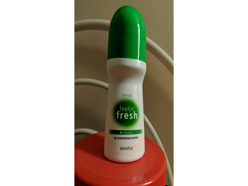 Avon Feelin' Fresh Roll-On Antiperspirant Deodorant, Original , 2.6 oz/75 mL