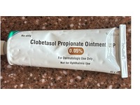 Clobetasol Propionate Ointment 0.05%, 60 g, Aurobindo (RX) - thumbnail 1