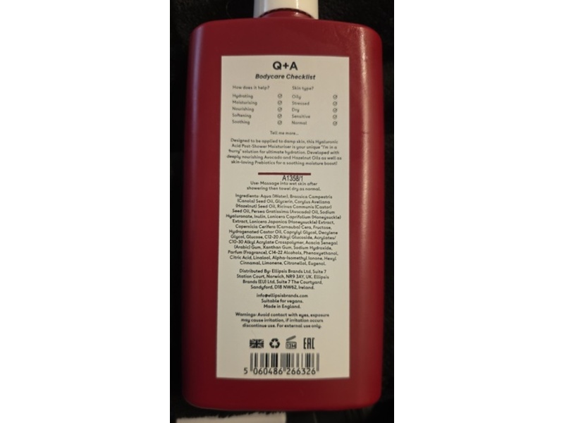 Q + A Hyaluronic Acid Post-Shower Moisturiser, Fresh Apple + Avocado Scent, 8.45 fl oz/250 mL