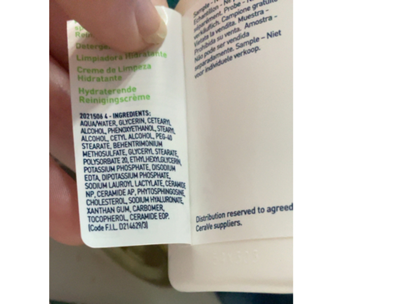 CeraVe Hydrating Cleanser, 0.67 fl oz/20 mL