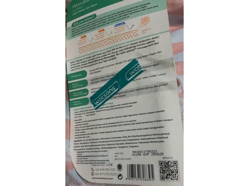 Wardah uv Shield Light Matte Sun Stick, SPF 50 PA ++++