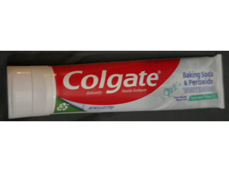 Colgate Whitening Toothpaste, Frosty Mint, 6 oz/170 g