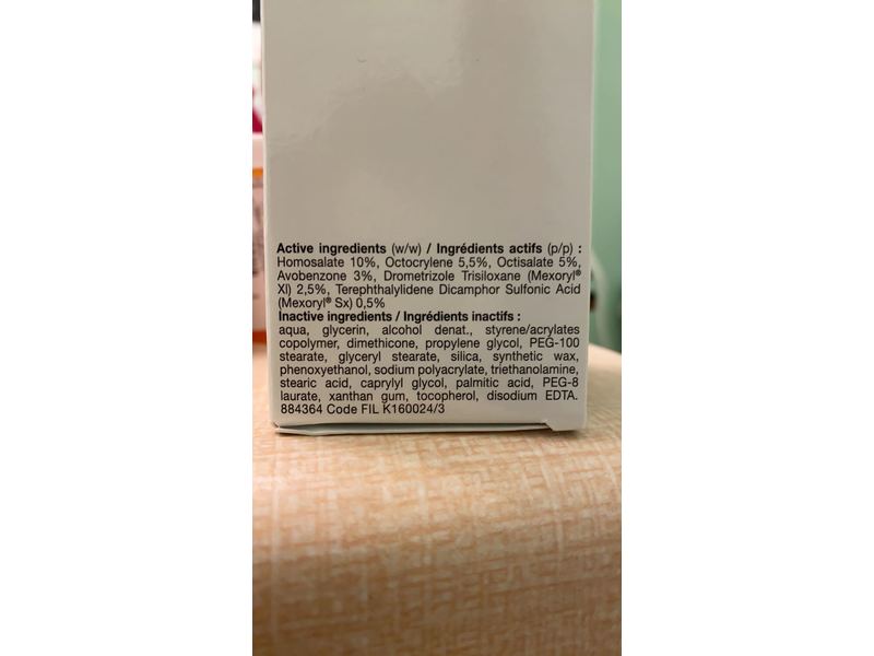 Garnier Ombrelle Complete Sunscreen Lightweight Lotion, Fragrance Free, SPF 30, 200 mL