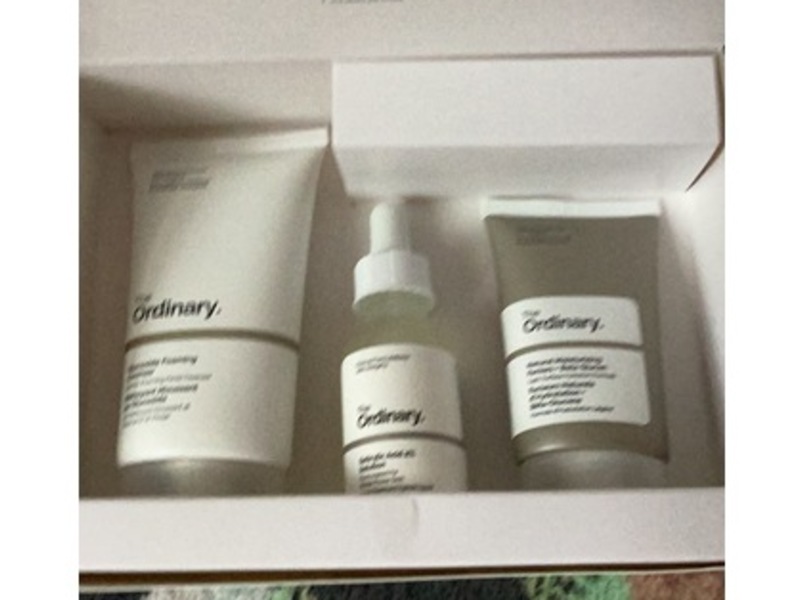 The Ordinary The Acne Set, Glucoside Foaming Cleanser, Salicylic Acid 2% Solution & Natural Moisturizing Factors + Beta Glucan, 1 fl oz/30 mL