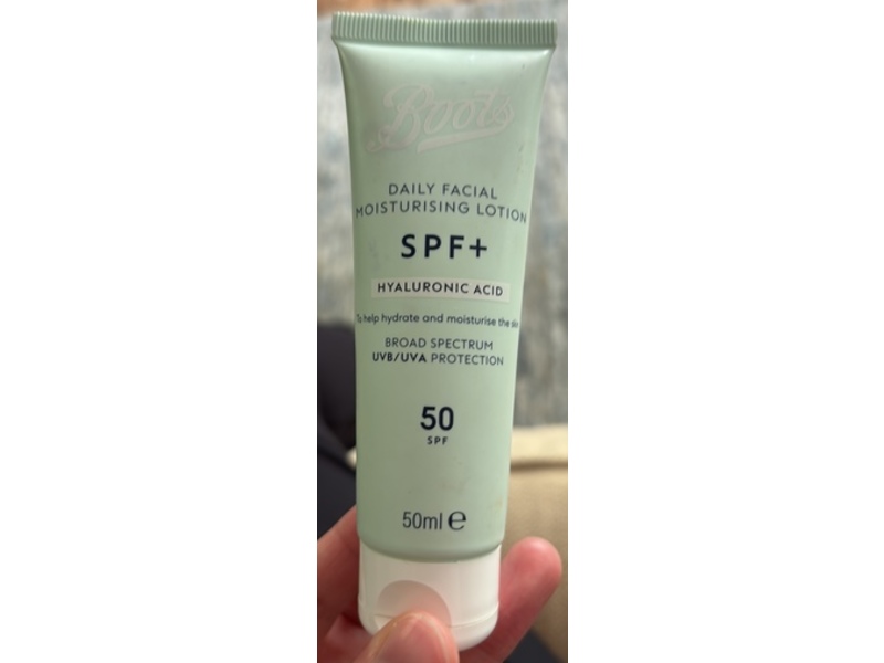 Boots Daily Facial Moisturising Lotion, SPF+, Hyaluronic Acid, 5 mL