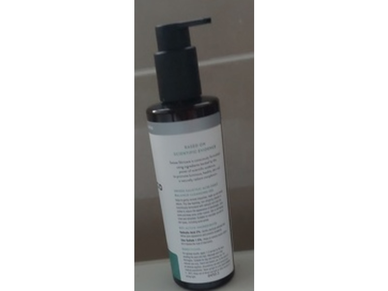 Swisse Skincare Daily Balance Cleansing Gel, Salicylic Acid 2% & Zinc Sulfate 1.5%, 6.7 fl oz/200 mL