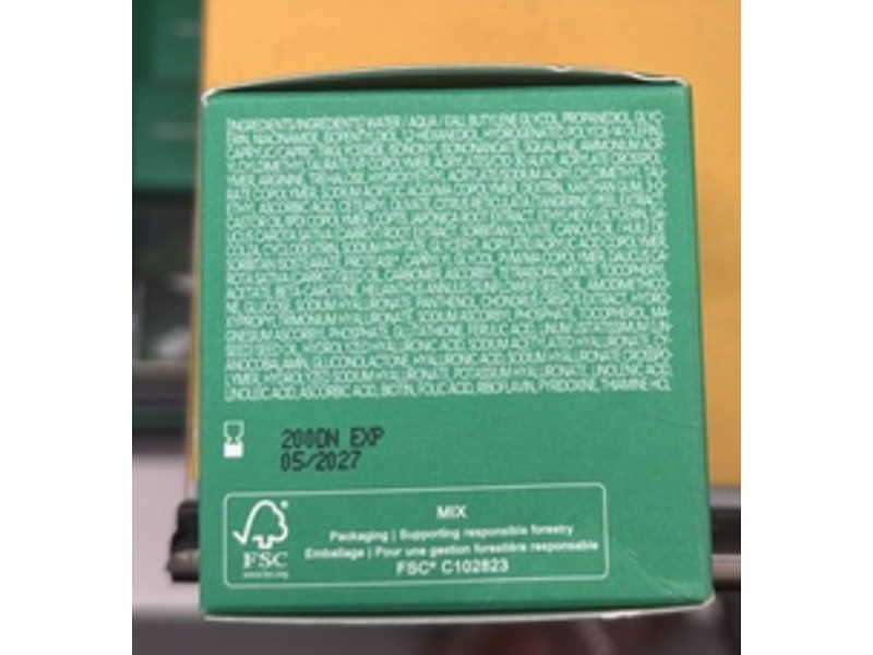 Innisfree Brightening Facial Cream, Green Tea Enzyme Vitamin C, 1.69 fl oz/50 mL