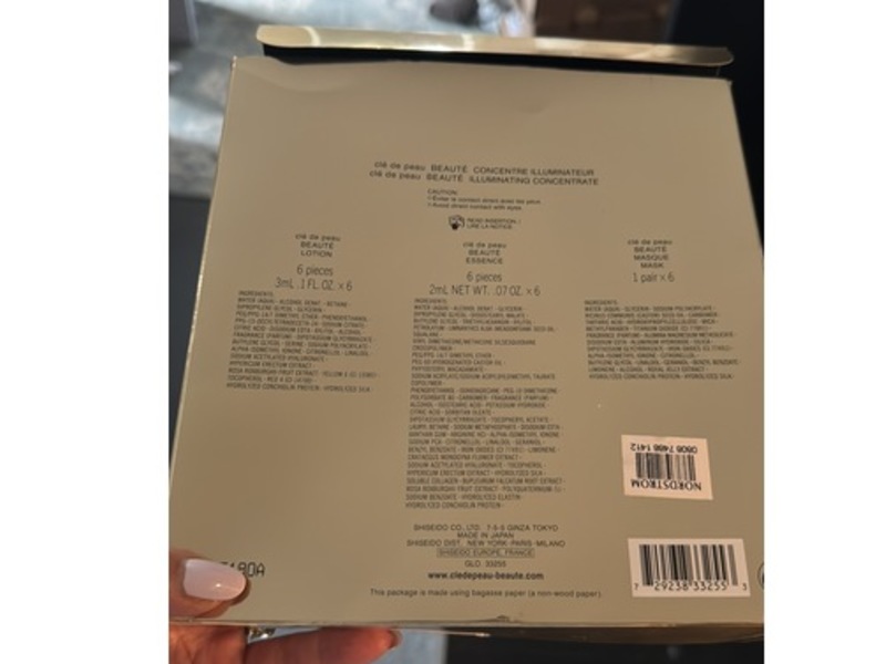 Cle De Peau Beaute Illuminating Concentrate Sets